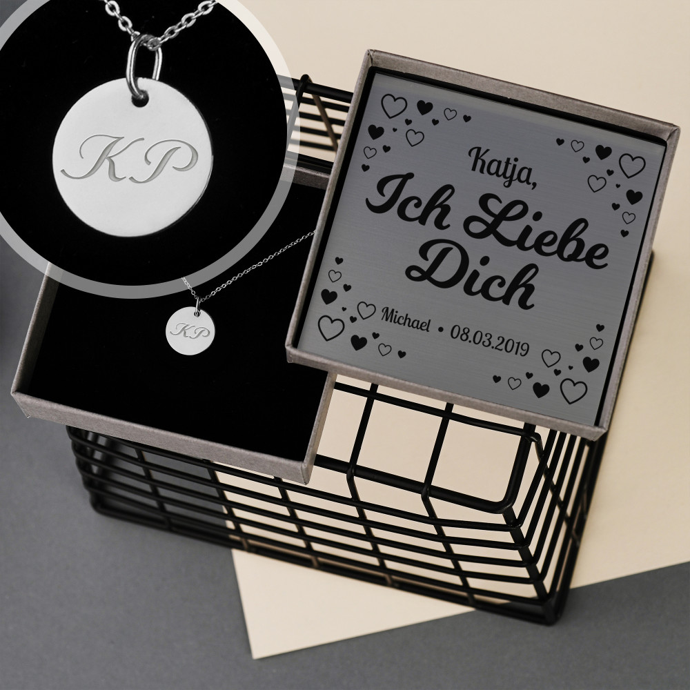 Initialen - Liebe - Silberkette mit Kreisanhänger - GeschenkSpeziell.de